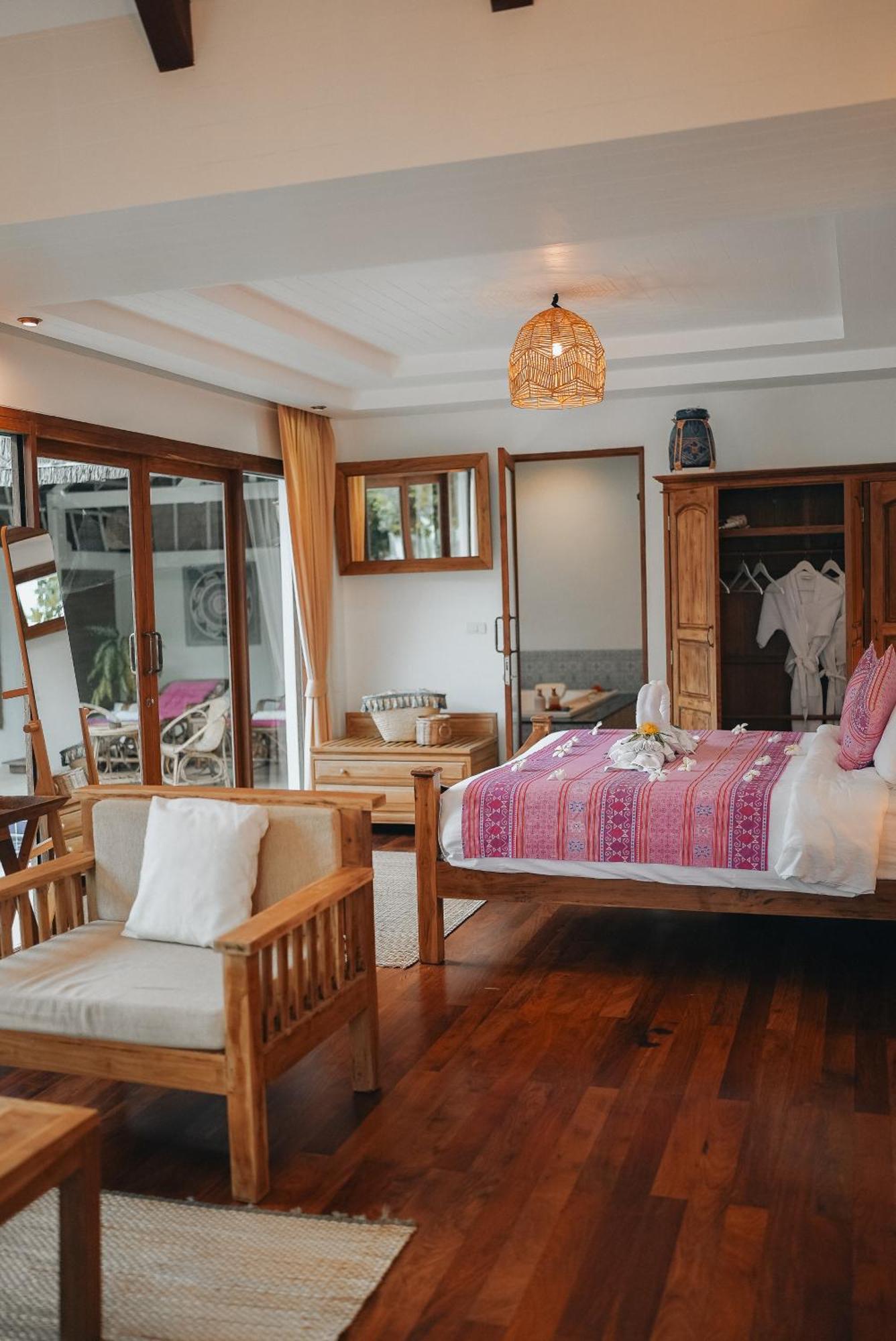 Soul Villas - Beachfront Private Pool Villas, Phuket Nature Retreat Cape Panwa Bagian luar foto